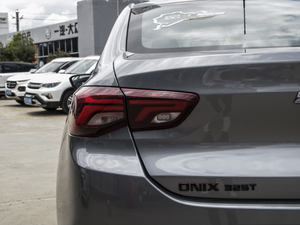 2020Ŀ Redline 325T Ԅҫ ^