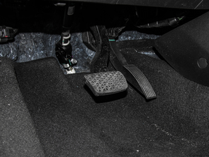 2020Ŀ Redline 325T Ԅҫ п؅^