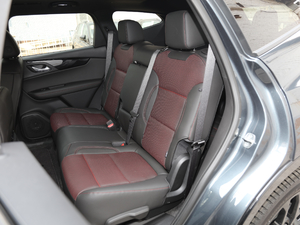 2020款RS 650T Twin-Clutch四驱7座擎版 后排座椅