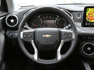 2020款650T 7座威版 方向盘