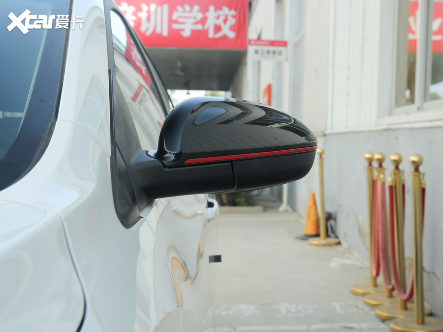 2020 Redline 320T p pxˬ