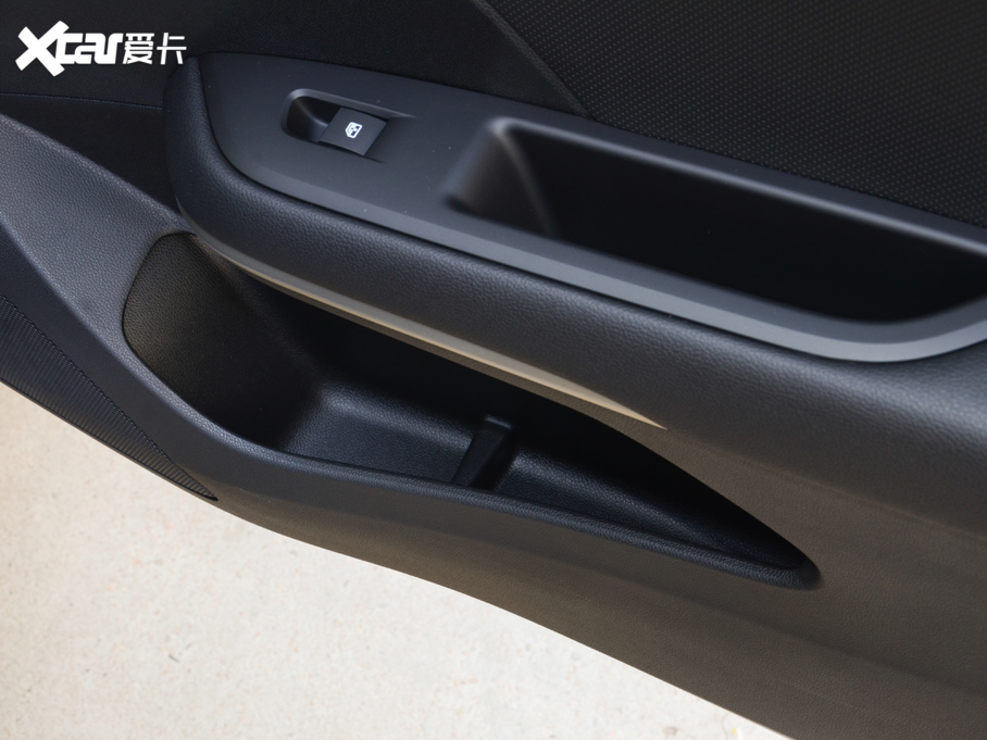 2020 Redline 320T p pxˬ