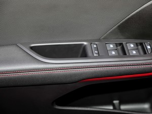 2020RS 330T p Ԅʹ п؅^