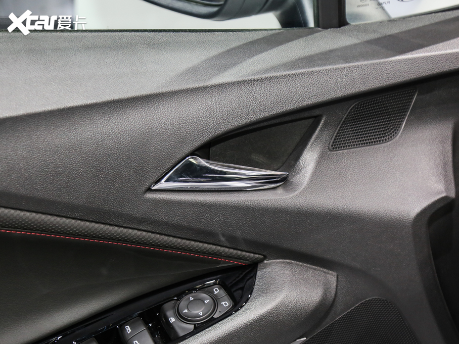 2020�����m�� �p�� Redline 530T �Ԅӿv���� 5+2��