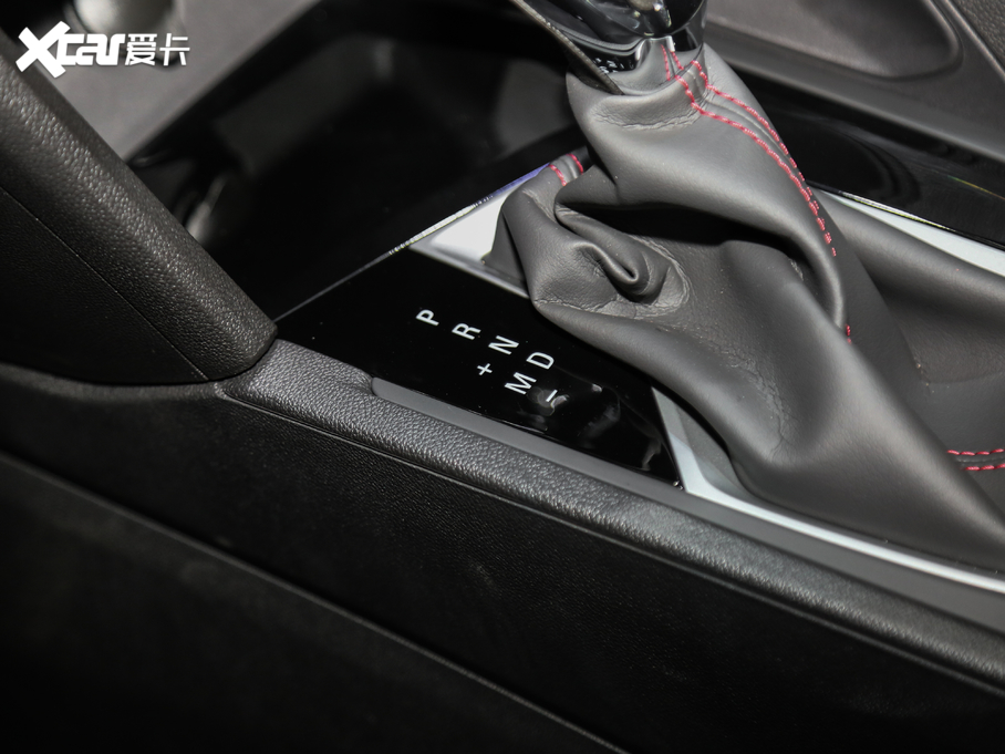 2020�����m�� �p�� Redline 530T �Ԅӿv���� 5+2��