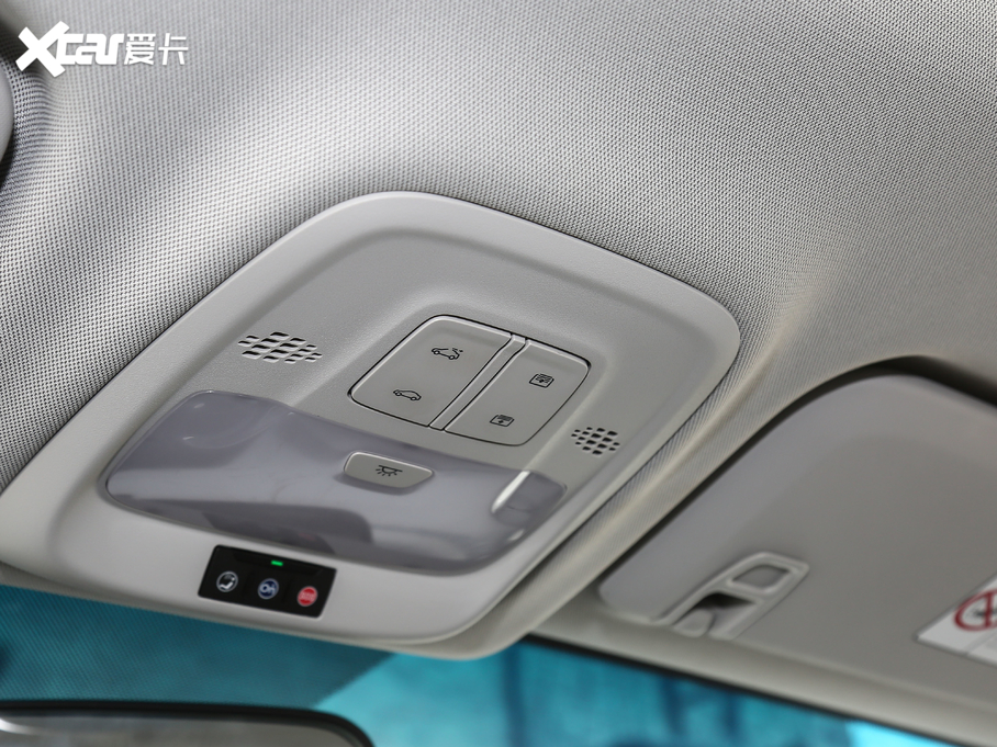 2020�����m�� �p�� Redline 530T �Ԅ�ҫ���� 5+2��