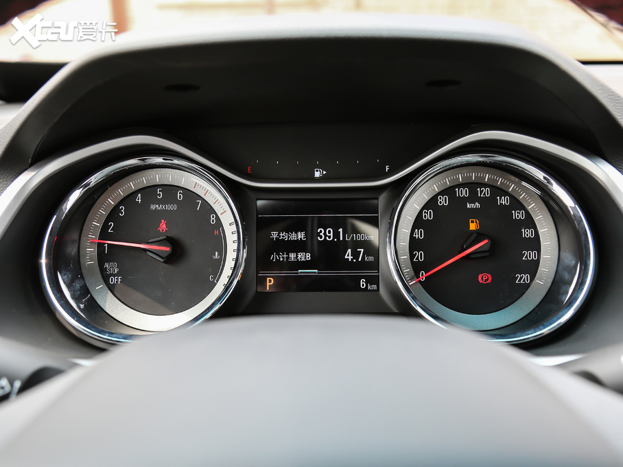 2020�����m�� �p�� Redline 530T �Ԅ�ҫ���� 5+2��