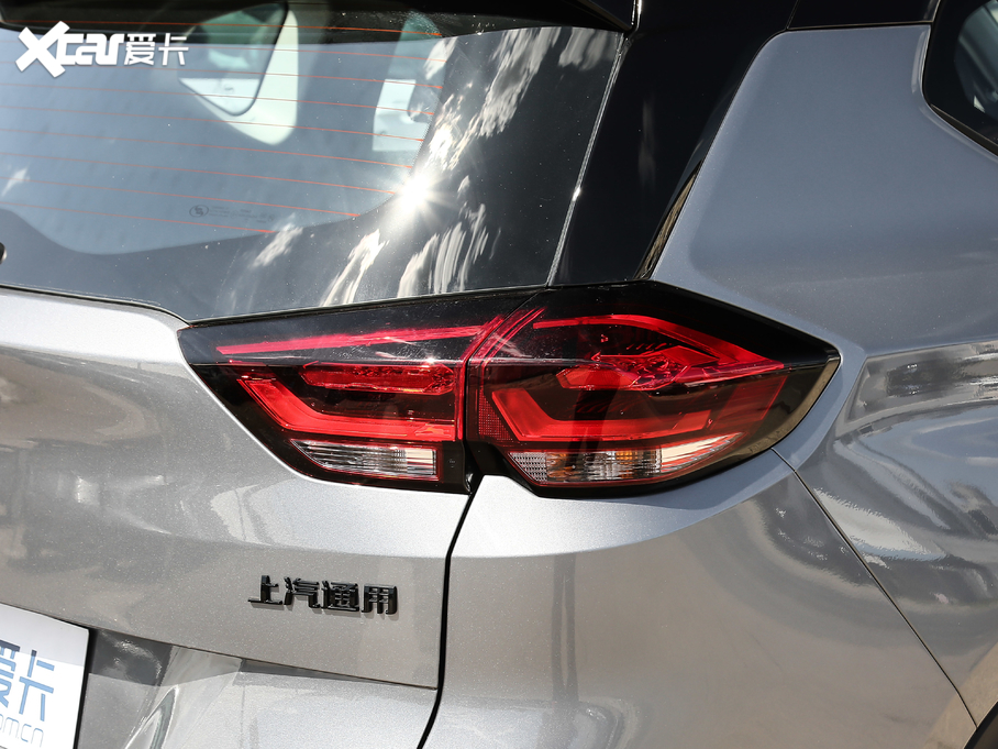 2020�����m�� �p�� Redline 530T �Ԅӿv���� 5+2��