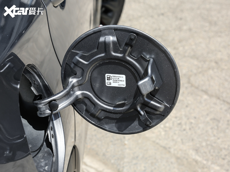 2020�����m�� �p�� Redline 530T �Ԅӿv���� 5+2��