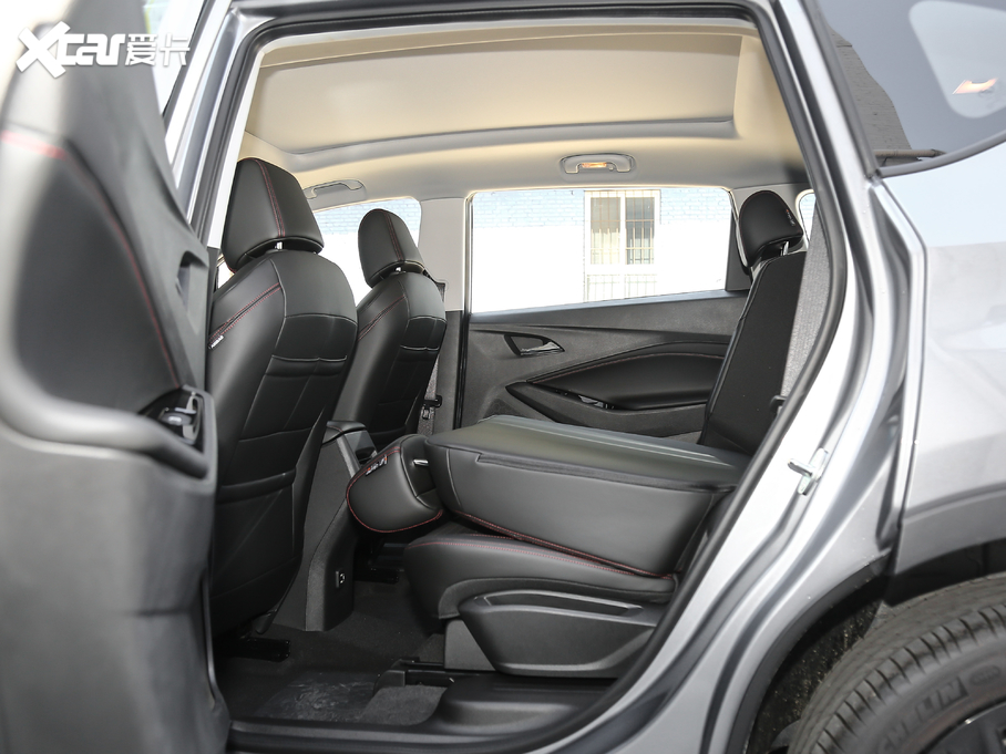 2020�����m�� �p�� Redline 530T �Ԅӿv���� 5+2��