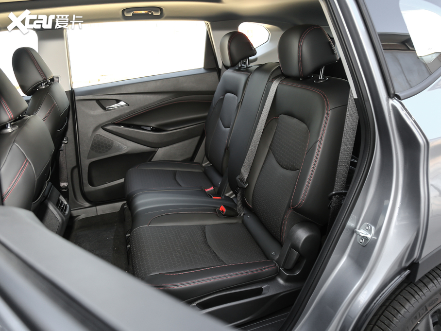 2020�����m�� �p�� Redline 530T �Ԅӿv���� 5+2��