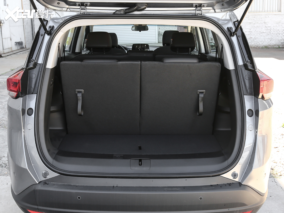 2020�����m�� �p�� Redline 530T �Ԅӿv���� 5+2��