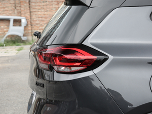 2020���p�� Redline 530T �Ԅ�ҫ���� 5+2�� �������^