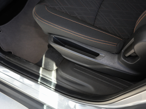 2020���p�� Redline 530T �Ԅӿv���� 5+2�� ���g����