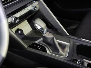 2020���p�� Redline 530T �Ԅӿv���� 5+2�� �Q���U