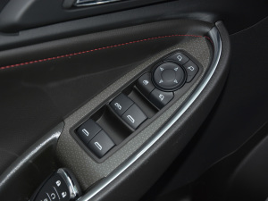 2021Redline 550T ԄJ {܇ƅ^	