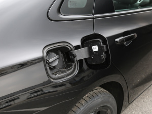 2021Redline 550T ԄJǰ w