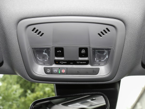 2021Redline 550T ԄJǰ g