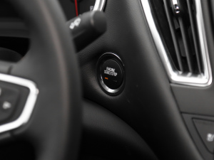 2021Redline 550T ԄJǰ п؅^