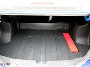 2009款1.4L 手动标准版 空间座椅