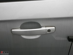 2009款1.6L 手动豪华版 主驾门拉手