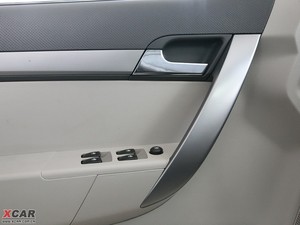 2009款1.6L 自动豪华版 空间座椅