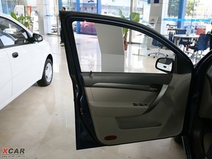 2009款1.6L 自动豪华版 空间座椅