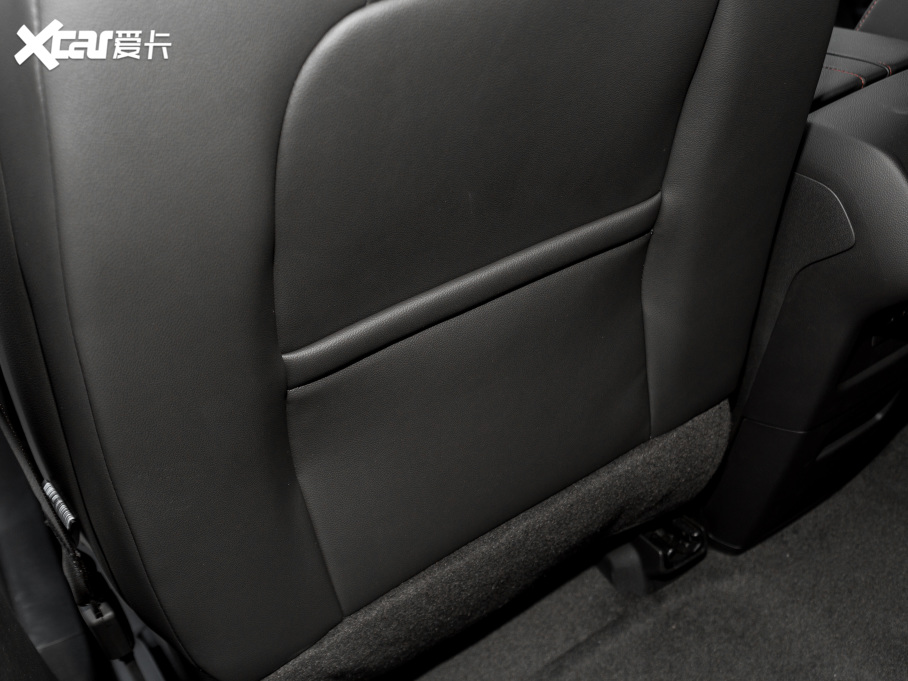 2022ѩm_ p 650T Redline 7 