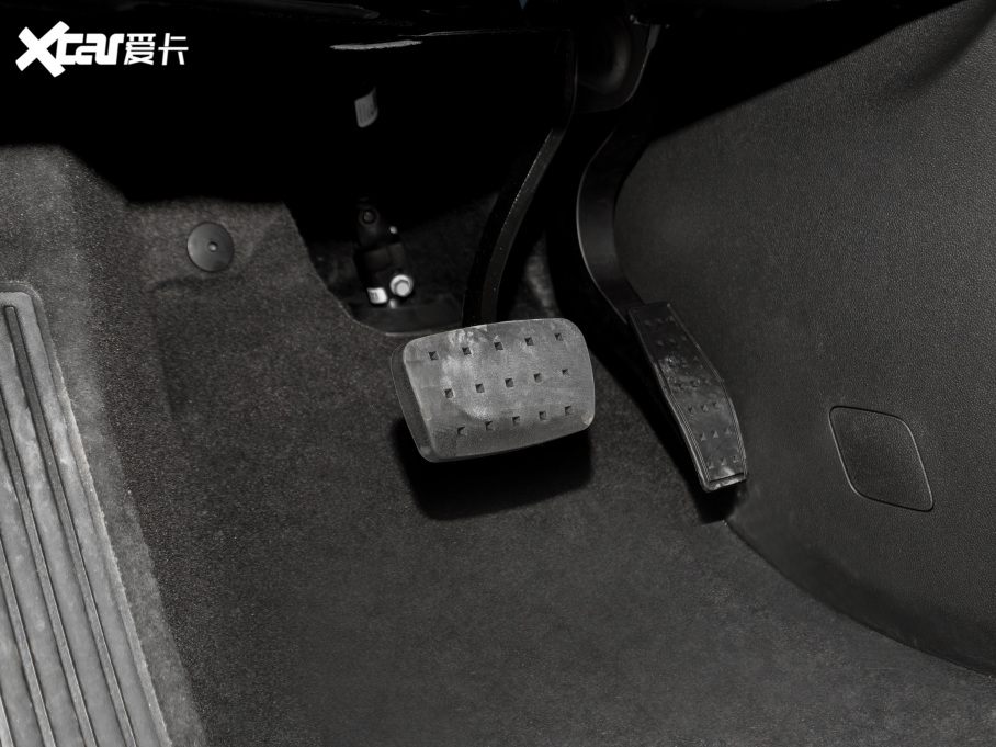 2022ѩm_ p 650T Redline 7 