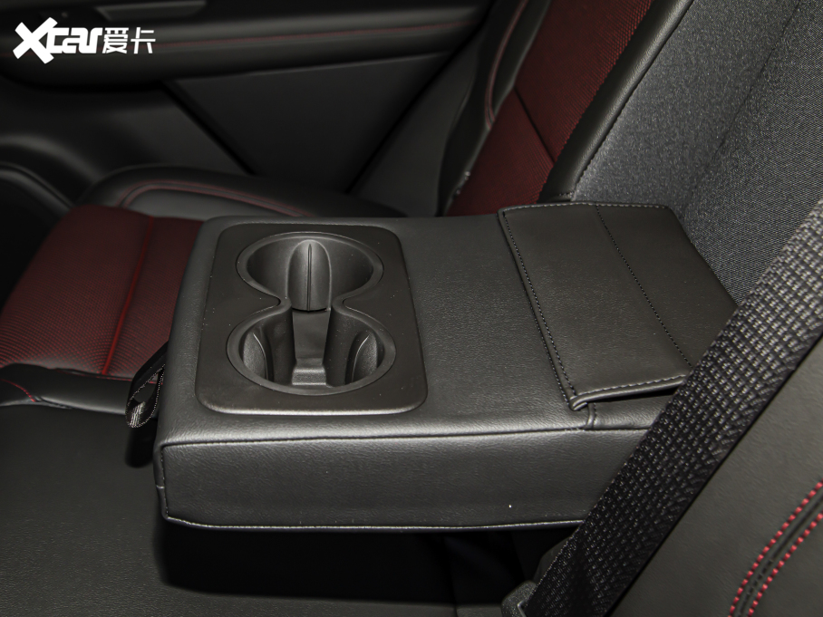 2022ѩm_ p 650T RS Twin-Clutch 7 ҹ