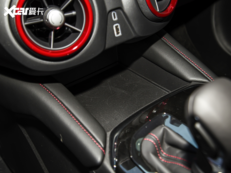 2022ѩm_ p 650T RS Twin-Clutch 7 ҹ