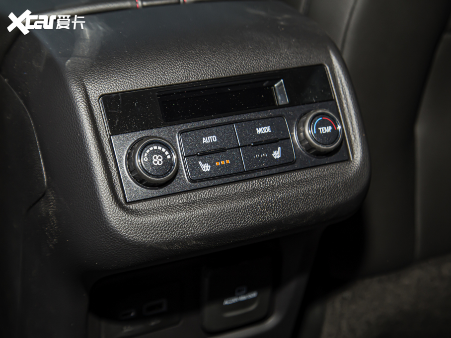 2022ѩm_ p 650T RS Twin-Clutch 7 ҹ