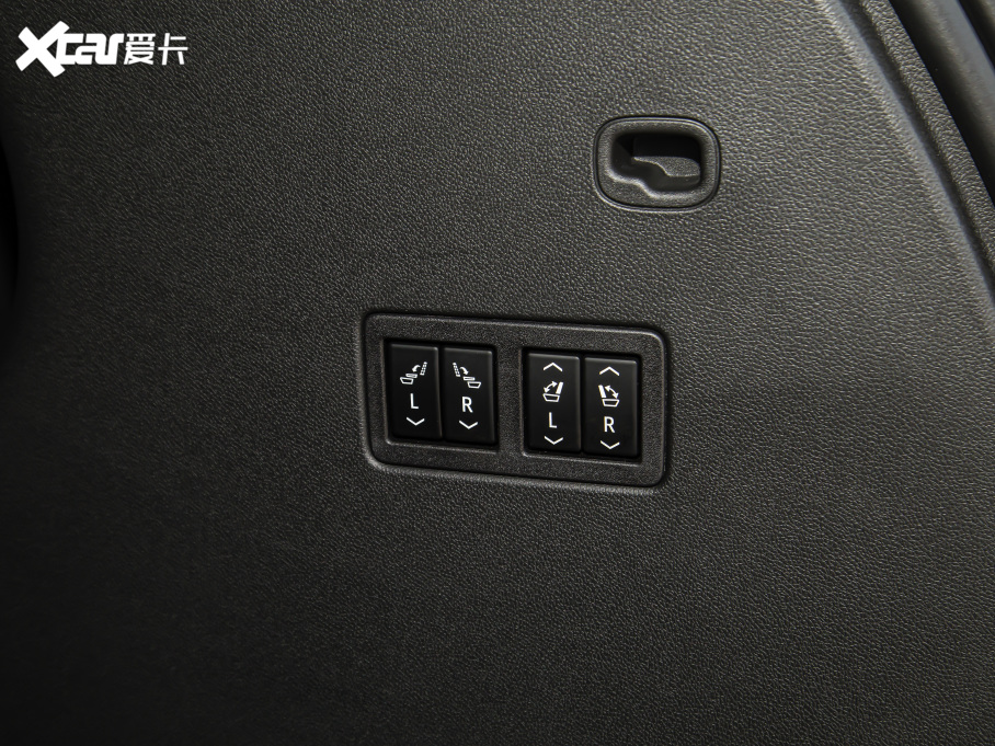 2022ѩm_ p 650T RS Twin-Clutch (q)7 ҹ