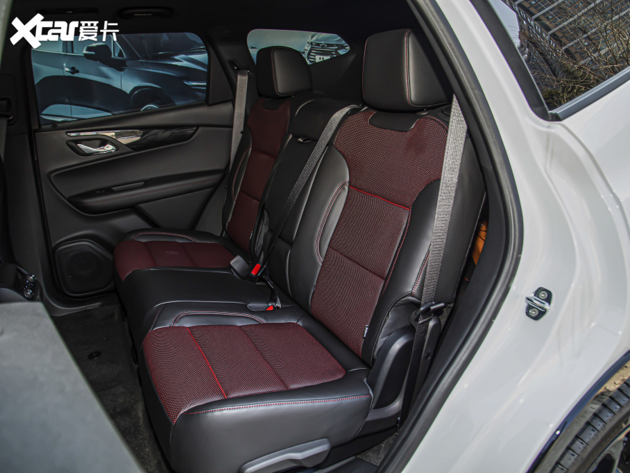 2022ѩm_ p 650T RS Twin-Clutch (q)7 ҹ