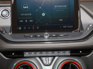 2022款轻混 650T RS 四驱 5座 悍版 音响调节