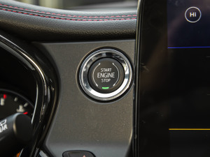 2022p 650T RS Twin-Clutch 7 ҹ п؅^