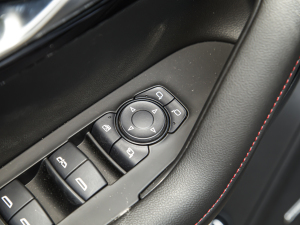 2022p 650T RS Twin-Clutch 7 ҹ п؅^