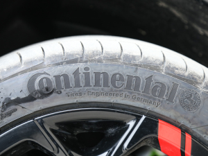 2022Redline 550T ԄJӰ ݆̥Ʒ