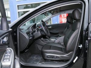 2022Redline 550T ԄJӰ ǰſg