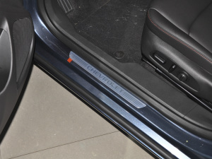 2022Redline 550T Ԅ(dng)J(lin) п؅^(q)