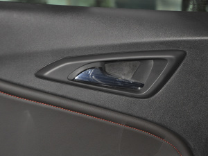 2022Redline 550T Ԅ(dng)J(lin) п؅^(q)