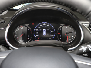 2022Redline 550T ԄJǰ п؅^(q)