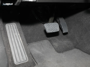 2022Redline 550T ԄJǰ110o п؅^(q)