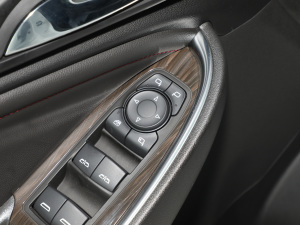 2022Redline 550T ԄJǰ110o п؅^(q)