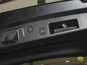 2022p 550T RS 9AT ؽ g