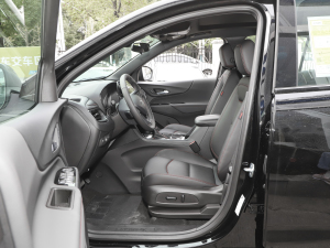 2022p 550T RS 9AT ؽ ǰſg