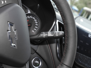 2022p 550T RS 9AT ؽ п؅^