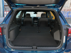 2022p 550T RS 9AT ܺ g