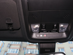 2022p 550T RS 9AT ܺ п؅^