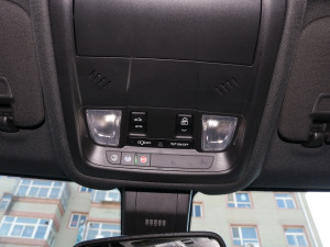 2022p 550T RS 9AT ܺ п؅^